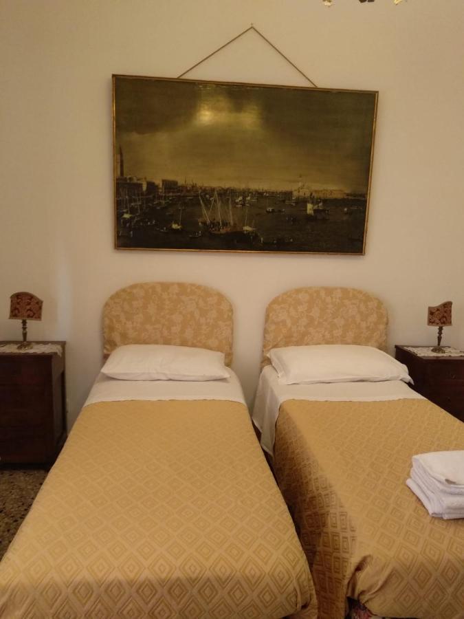 Casa Gialla Venezia Esterno foto