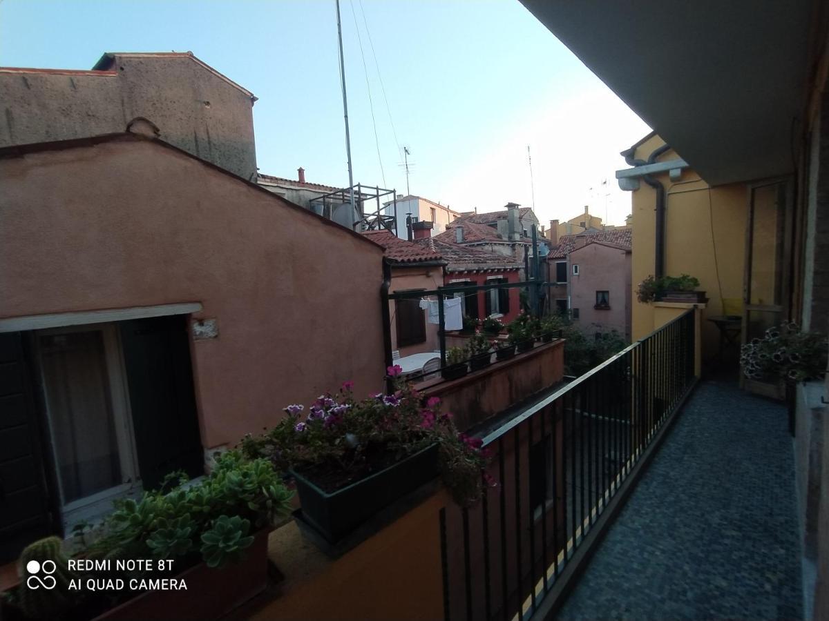Casa Gialla Venezia Esterno foto